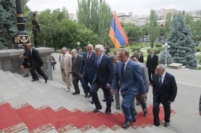 Vladimir Litvin and Ovik Abramyan