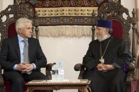 Vladimir Litvin and Garegin II