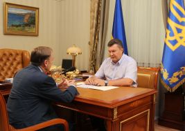 Viktor Yanukovich and Aleksandr Lavrinovich