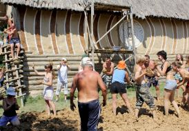 Participants of reconstruction