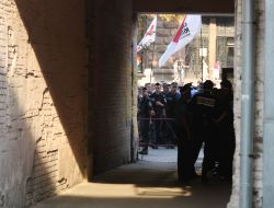 Сотрудники милици