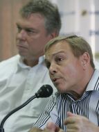 Mike Fratello and Aleksandr Volkov