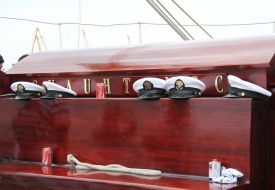 Морские фуражки на судне ВМС Мексики