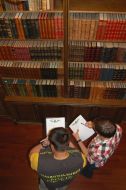 Experts count books in Prognimak's library
