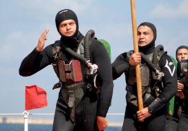 Divers