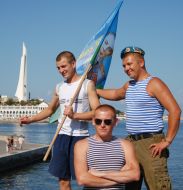 Veterans of airborne troops