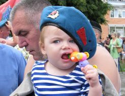 A boy in the beret of paratrooper