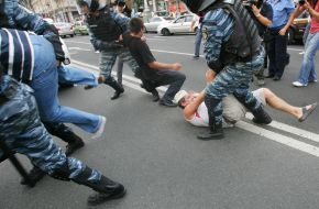 Employees of "Berkut" detain Timoshenko’s supporters