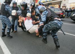 Employees of "Berkut" detain Timoshenko’s supporters