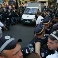 Employees of «Berkut» convoy a paddy wagon with Timoshenko
