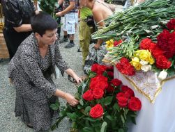 Laying-on of flowers