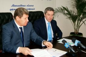 Nikolay Kruglov and Anatoliy Zabolotnyi