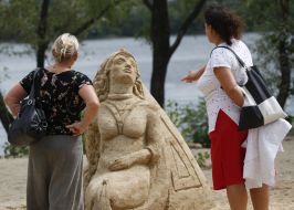 Песчаная скульптура