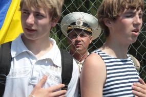 Students demand to return to Ukraine a lighthouse at Cape Sarich