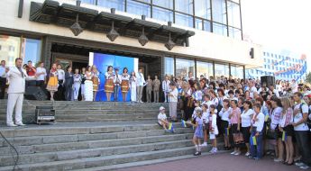 Establishing a record of Ukraine for the anthems