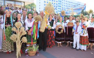 Establishing a record of Ukraine for the anthems