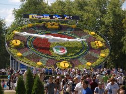 The biggest floral clock in the world