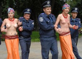 Активистки FEMEN