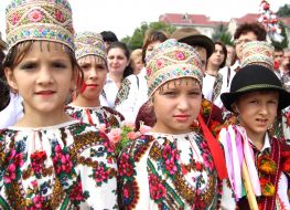 Participants of the International Guzul festival