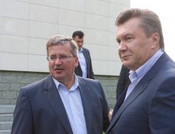 Viktor Yanukovich and  Bronislaw Komorowski