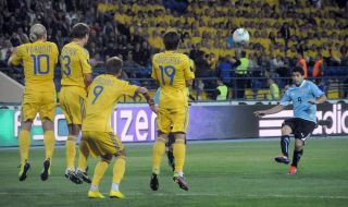 Luis Suarez breaks through a penalty blow