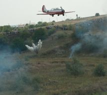 Airplane Як-52