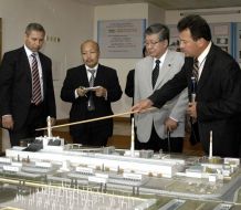 Takahiro Yokomichi and Vladislav Lukyanov