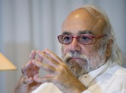 Demis Roussos