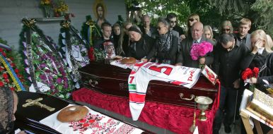 Похорон хокеїстів Даниїла Собченка та Віталія Анікеєнка