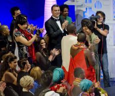 Ніхіл Д'Суза приймає поздоровлення