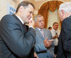 Anatoliy Kinakh and Leonid Kozachenko