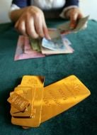 Hryvnia and the gold bullion