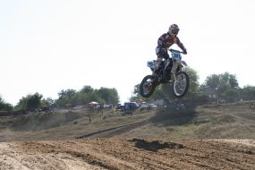 Valeriy Dotsenko goes the distance