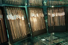 Gold chainlets