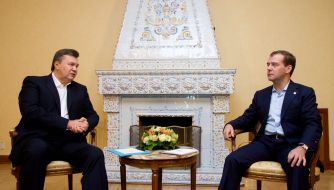 Viktor Yanukovich and Dmitriy Medvedev