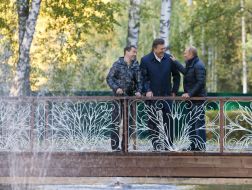 Dmitriy Medvedev, Viktor Yanukovich and Vladimir Putin