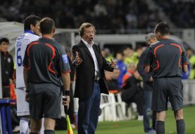 Юрий Сёмин разговаривает с арбитром