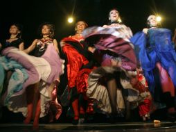 Tеатрально-танцевального перформанс "Мулен Руж"