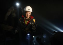 Nataliya Korolevskaya with miners