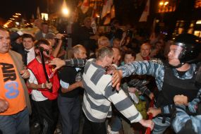 Clash with protesters "Berkut"