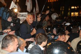 Clash with protesters "Berkut"