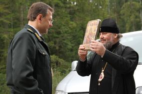 Viktor Sivets and archbishop Ioasaf 