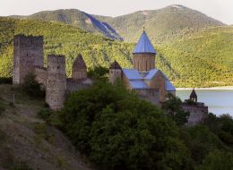 Крепость Ананури