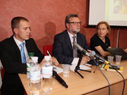 Vladimir Kuznetsov, Eric Franke and Alina Sigda