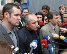 Yuriy Sukhov, Aleksandr Plakhotnyuk and Nikolay Siryi