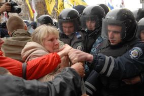 Blockade of militia fighters