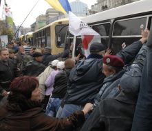 Blockade of militia fighters