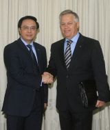 Petr Simonenko and Hoang Binh Quan