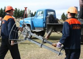 Специальная металлическая платфома для гнезда аистов