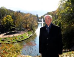 Nikolay Azarov in the park "Sofiyivka"